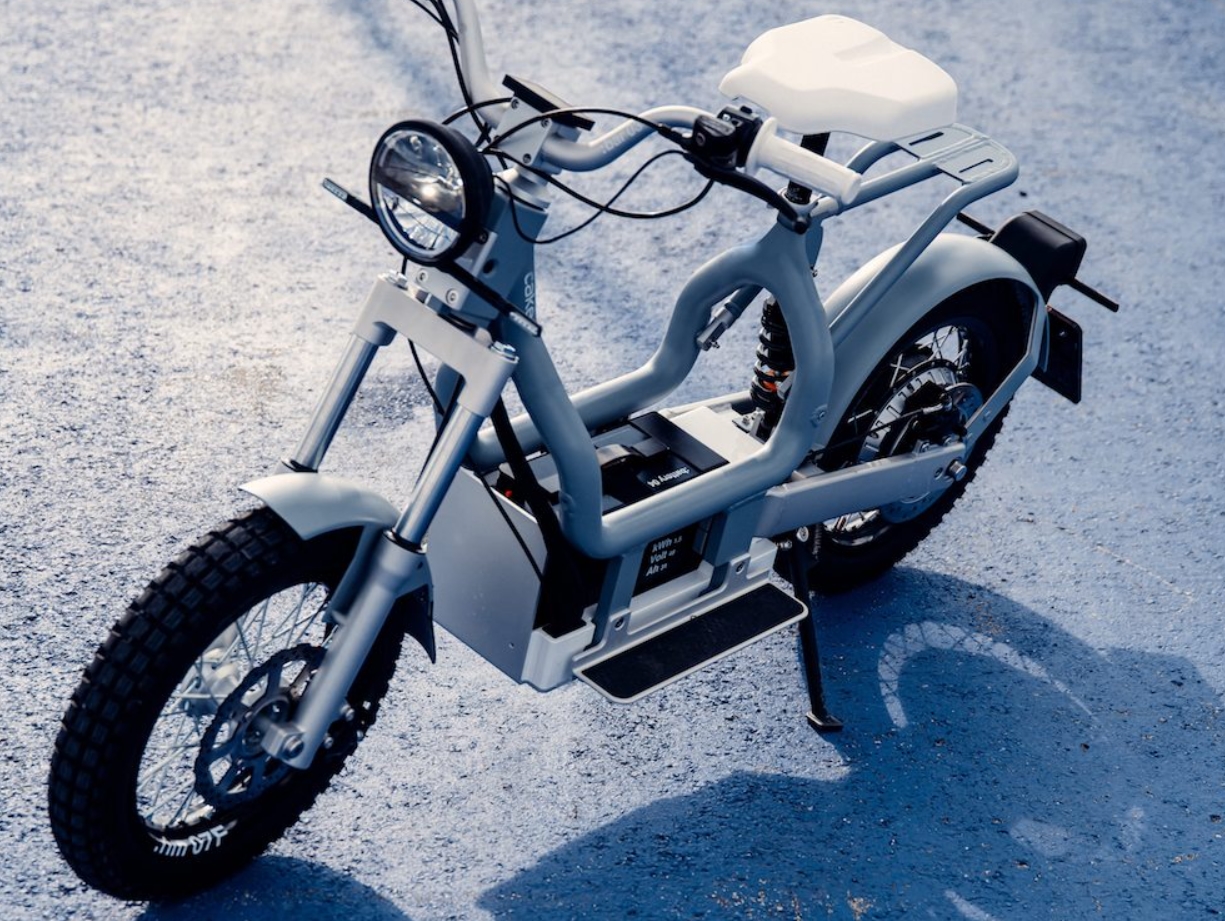 La motocicleta eléctrica CAKE Makka Flex: la solución perfecta para el transporte urbano. 1